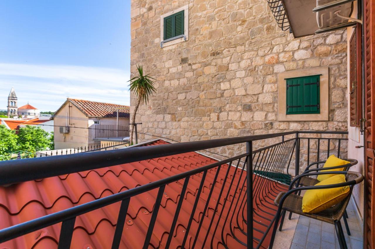Mike Lägenhet Makarska Exteriör bild