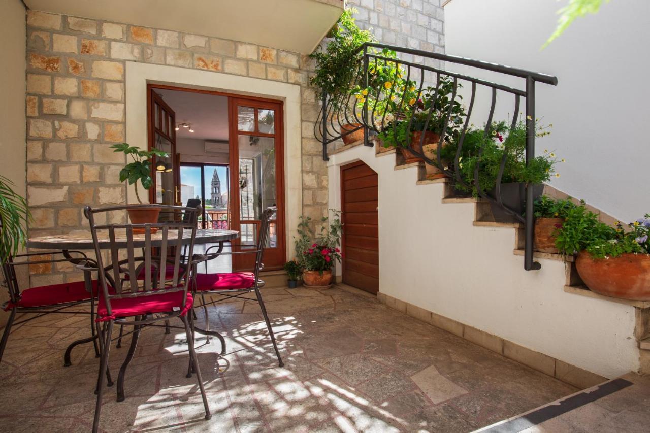 Mike Lägenhet Makarska Exteriör bild