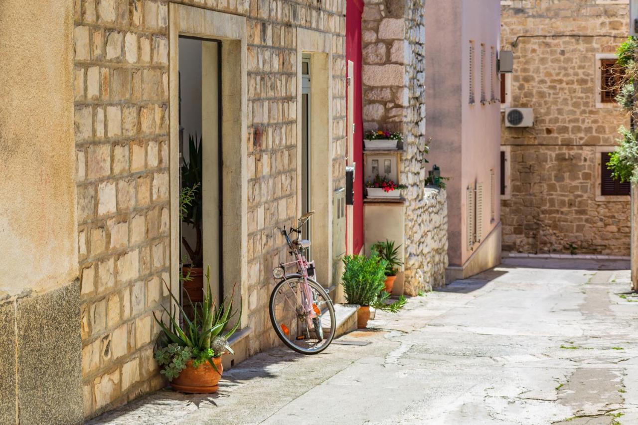 Mike Lägenhet Makarska Exteriör bild